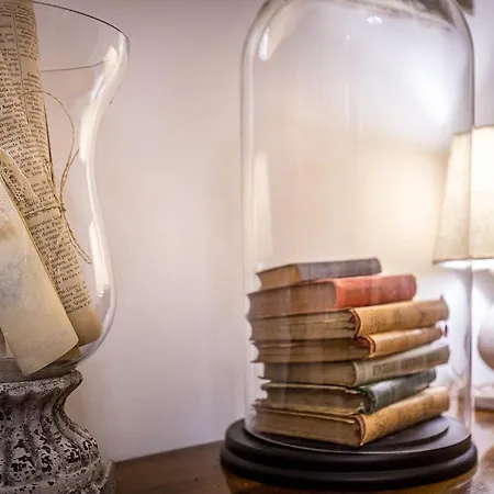 The House Of Books Apartment