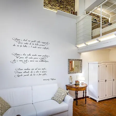 Apartment The House Of Books *
